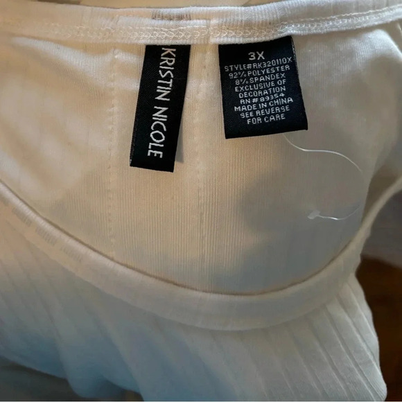 Kristen Nicole, 3XL women’s white tank top decorative buttons on the back - Picture 2 of 5